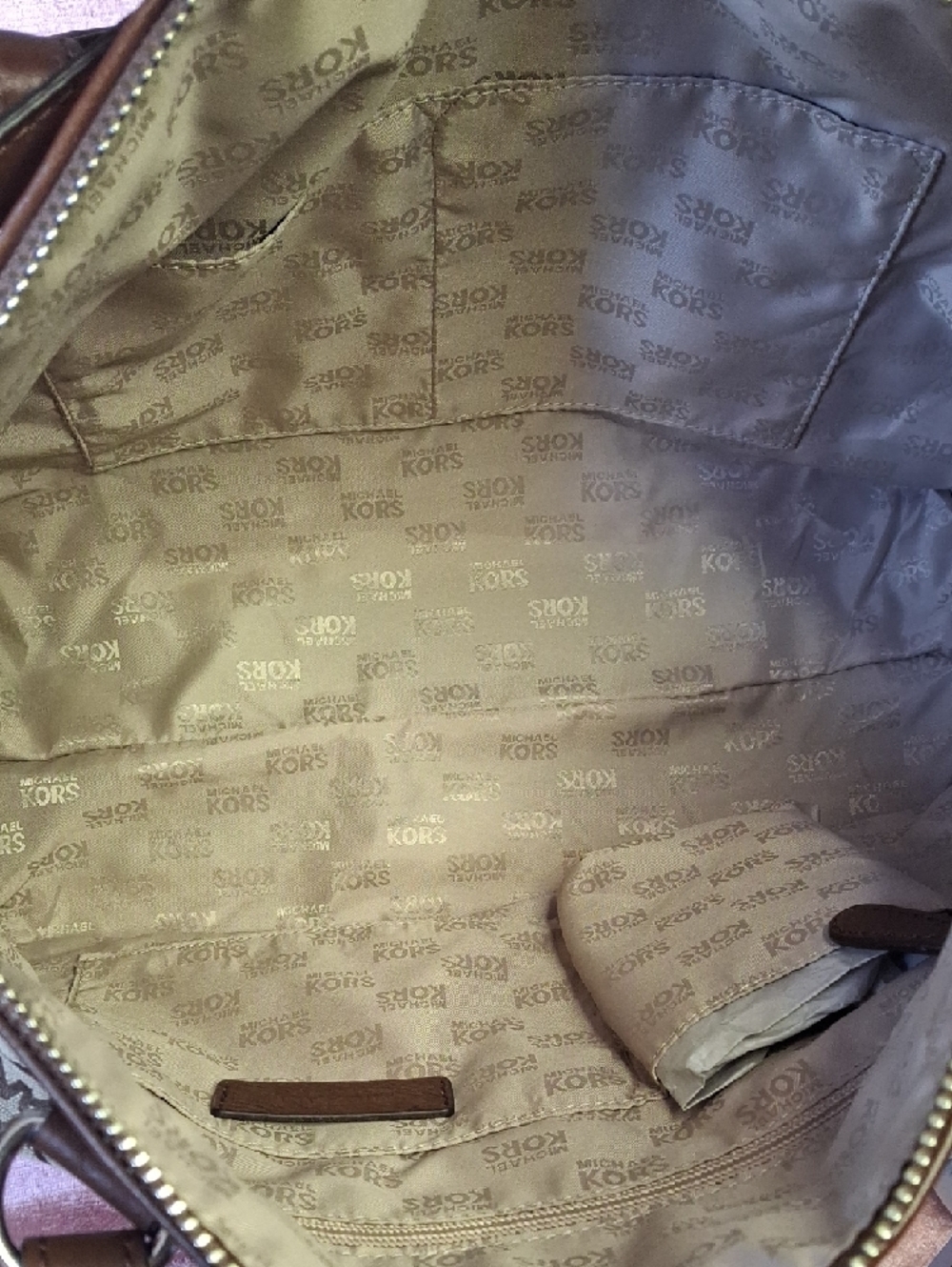 NWT Michael Kors Calista Monogram Large Satchel - Picture 6 of 6